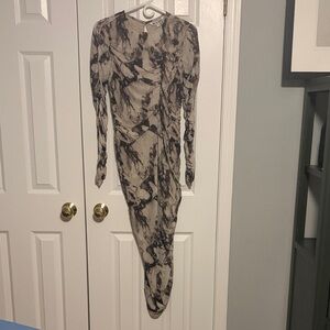 Walter Baker Black and Cream Long Sleeve Dress